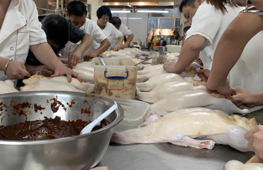 学员实操烧腊培训