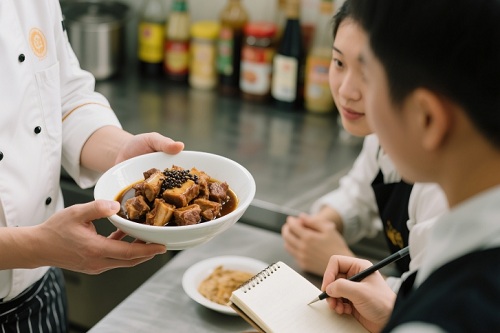 粤菜培训班师傅做的粤菜
