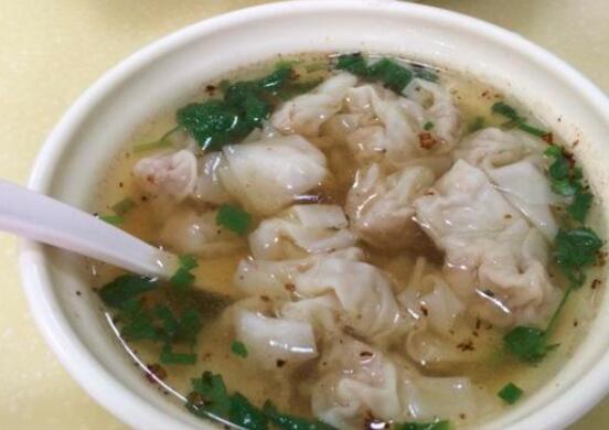 馄饨怎么包