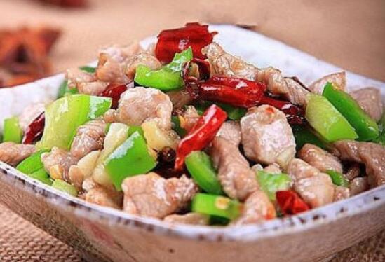 辣子肉丁的做法