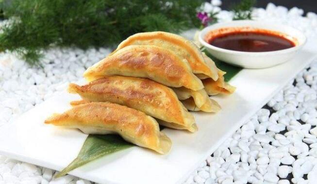 锅贴的做法