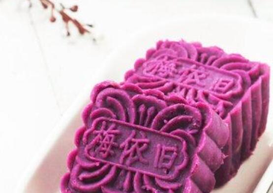 莲蓉月饼的做法