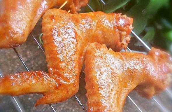 鸡翅包饭的做法