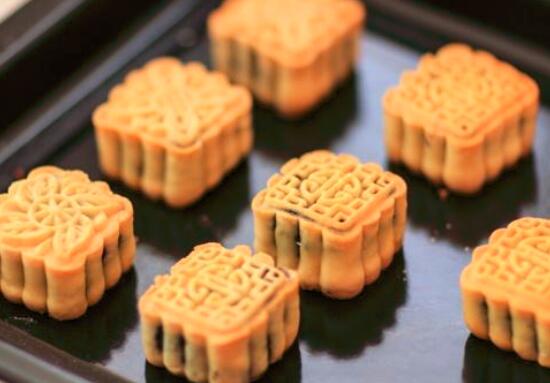 豆沙月饼的做法