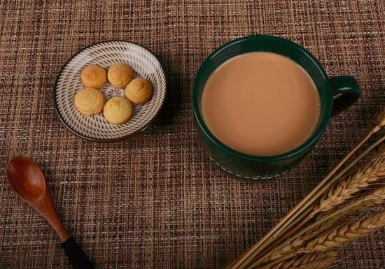 丝袜奶茶的做法