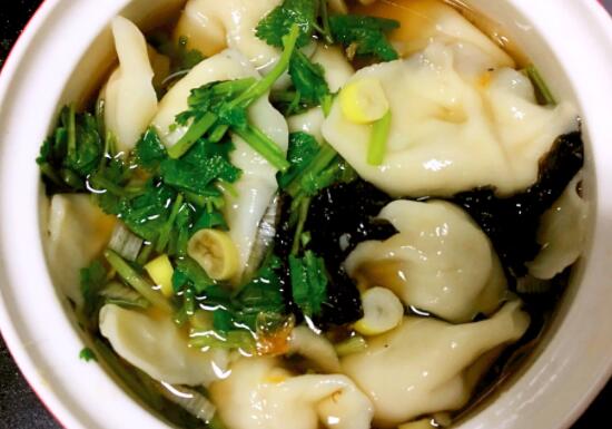 酸汤水饺的做法