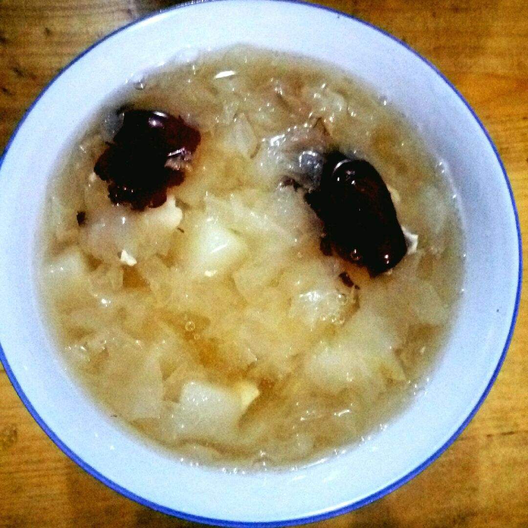银耳雪梨粥